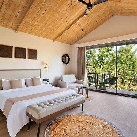 Hotel Stone Wood Premier Gokarna à Gokarna  Extérieur photo