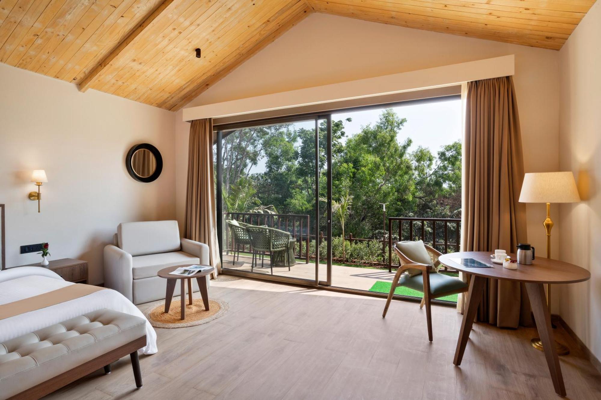 Hotel Stone Wood Premier Gokarna à Gokarna  Extérieur photo